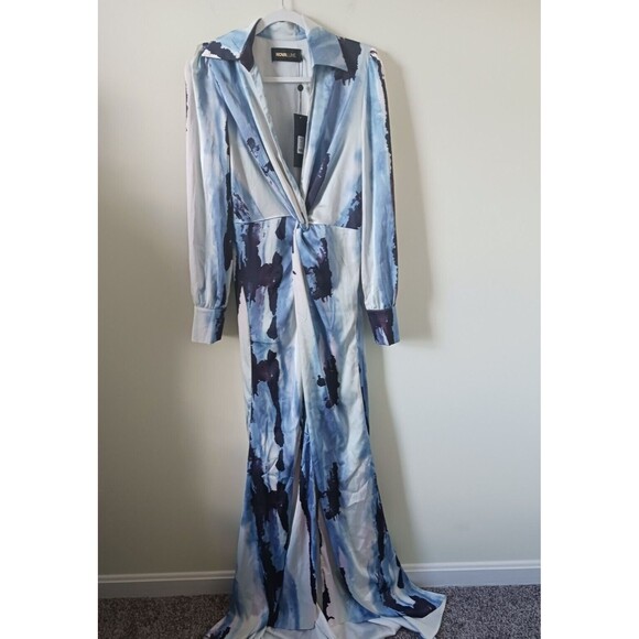 Fashion Nova Blue and White Maxi Dress - Picture 1 of 9